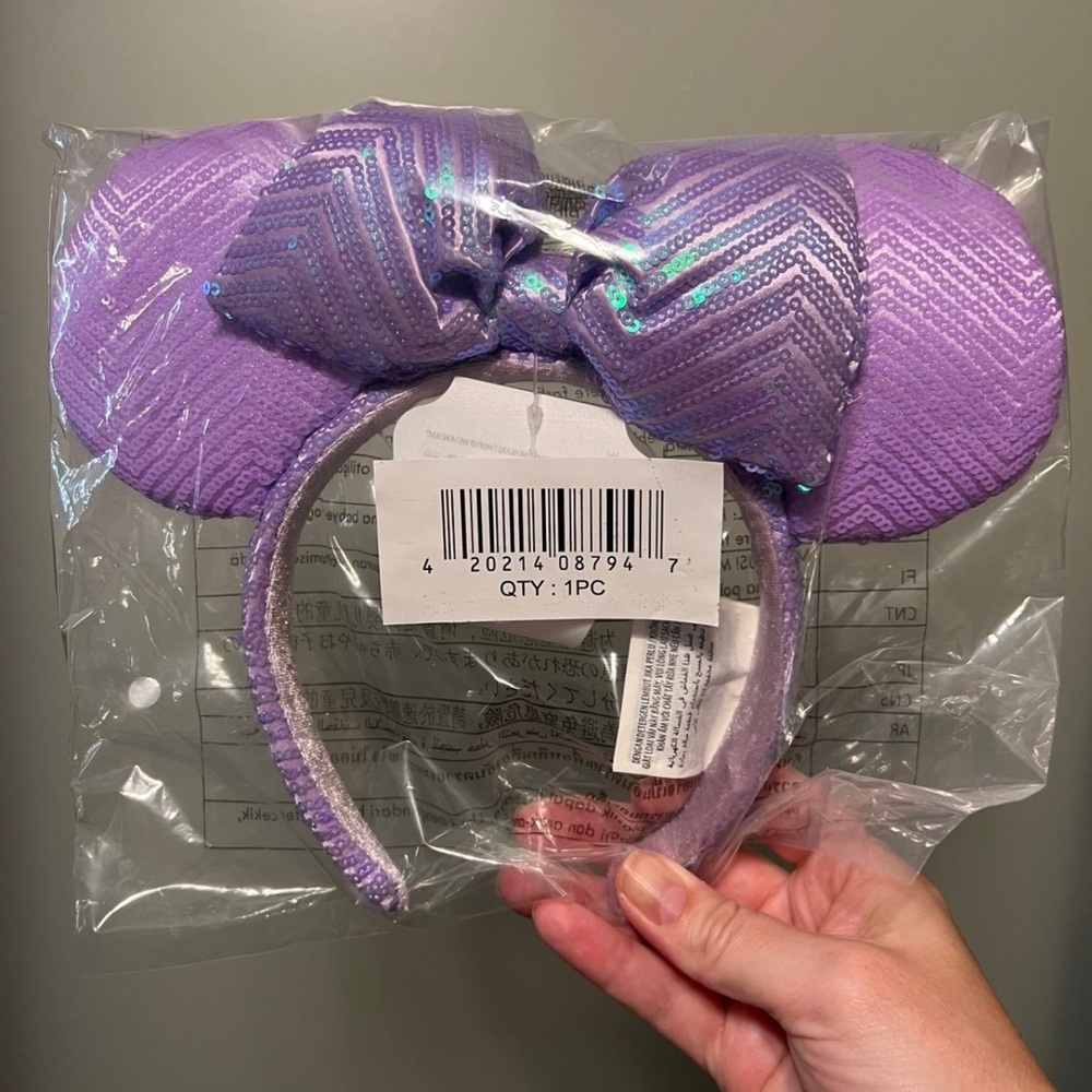 Authentic Disney Minnie Mouse purple sequin ears